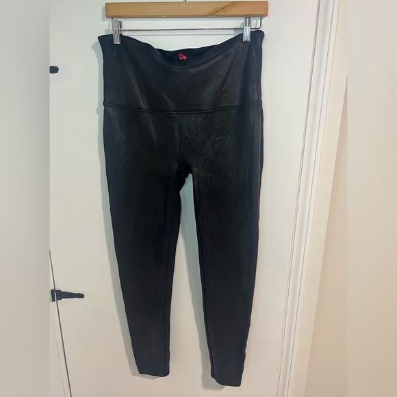 SPANX Pants - SPANXshape Faux Leather Leggings Shiny Black
